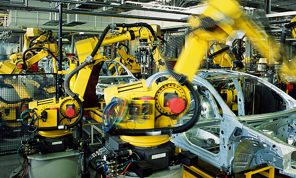 Erfahren Sie mehr über die Digitalisierung in der Automotive-Branche